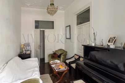 Apartamento T5 para Venda em Santo António