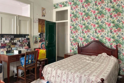 Apartamento T5 para Venda em Santo António