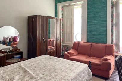 Apartamento T5 para Venda em Santo António