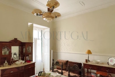 Apartamento T5 para Venda em Santo António