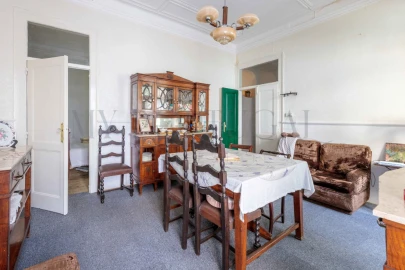 Apartamento T5 para Venda em Santo António