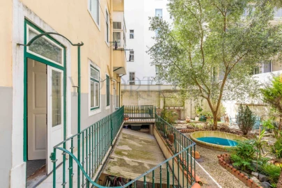 Apartamento T5 para Venda em Santo António