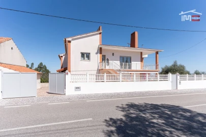 Moradia T5 para Venda em Fatima