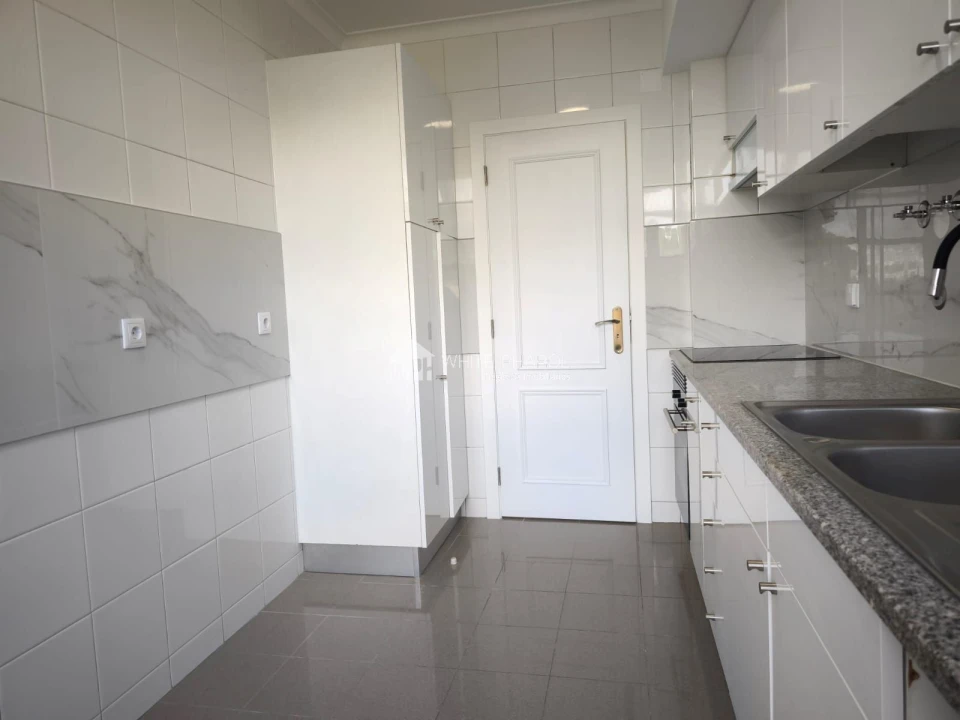 Apartamento T3 para Venda em Laranjeiro e Feijó Foto 5