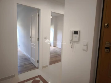 Apartamento T3 para Venda em Laranjeiro e Feijó