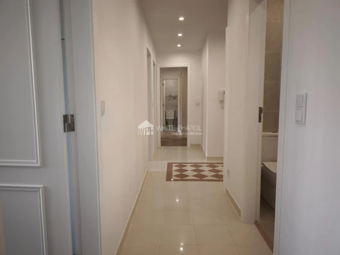 Apartamento T3 para Venda em Laranjeiro e Feijó Foto 2