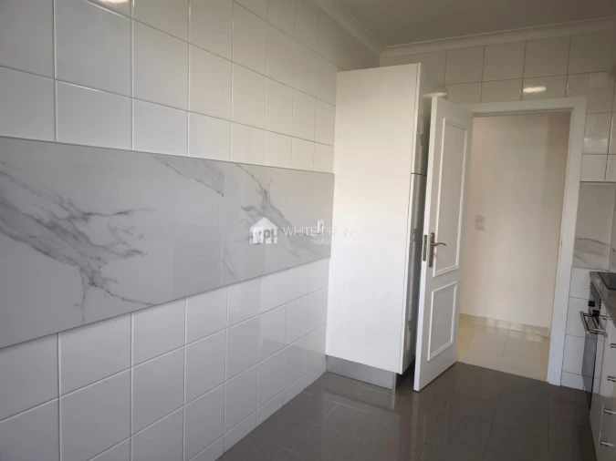 Apartamento T3 para Venda em Laranjeiro e Feijó Foto 7