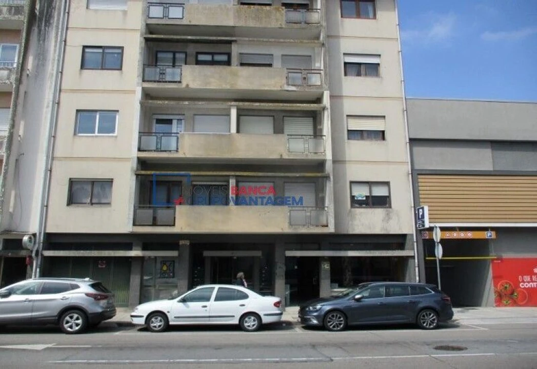 Apartamento T3 para Venda em Cedofeita, Santo Ildefonso, Sé, Miragaia, São Nicolau e Vitória Foto 1