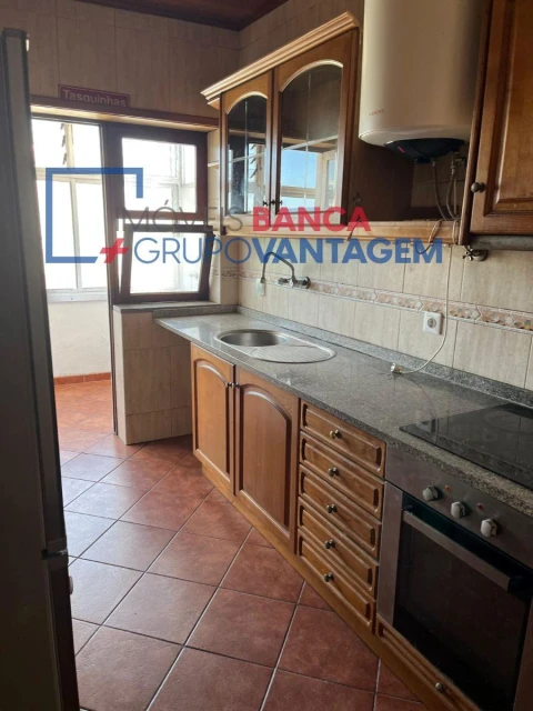 Apartamento T3 para Venda em Cedofeita, Santo Ildefonso, Sé, Miragaia, São Nicolau e Vitória