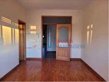 Apartamento T3 para Venda em Cedofeita, Santo Ildefonso, Sé, Miragaia, São Nicolau e Vitória