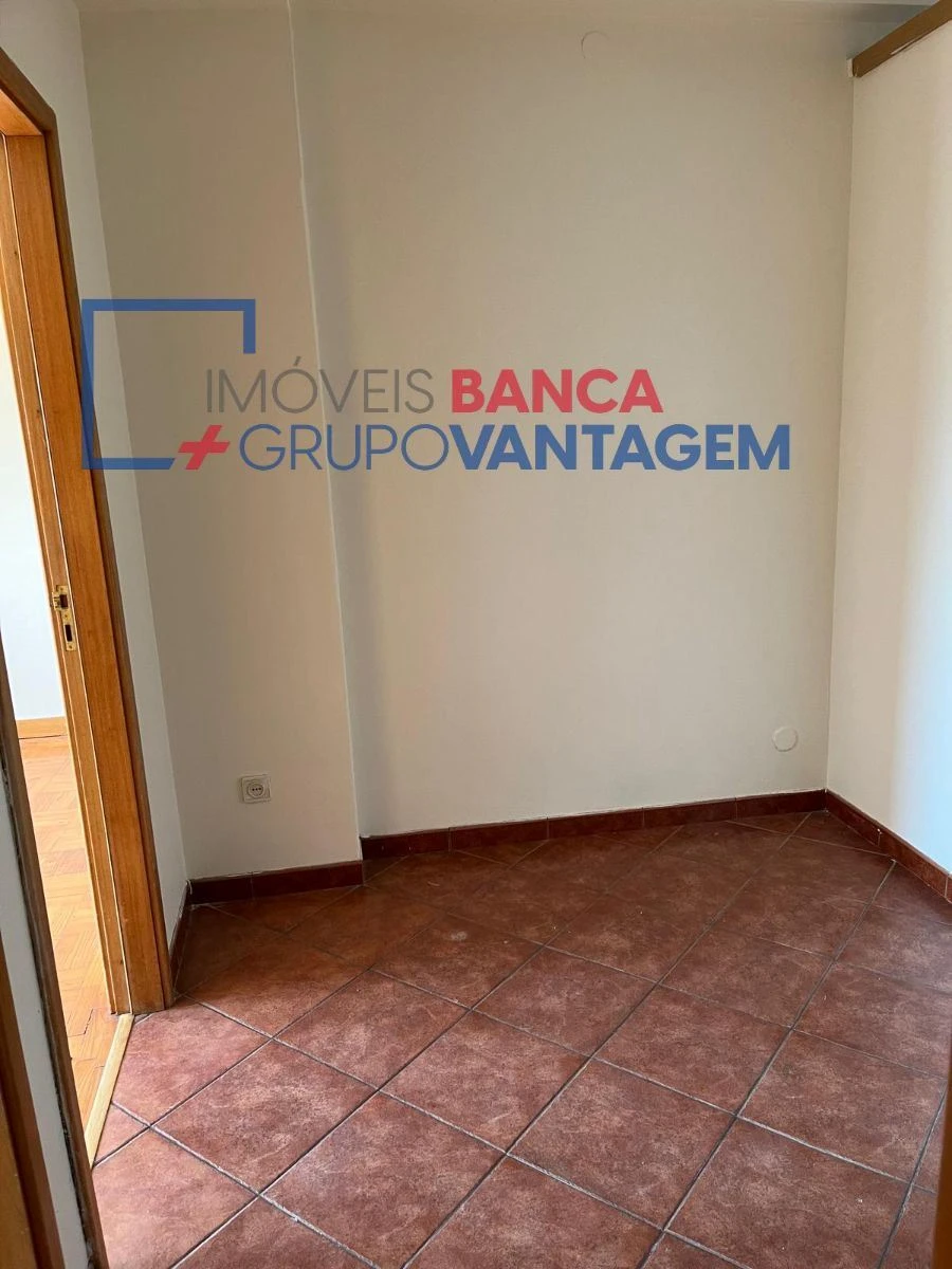 Apartamento T3 para Venda em Cedofeita, Santo Ildefonso, Sé, Miragaia, São Nicolau e Vitória Foto 5