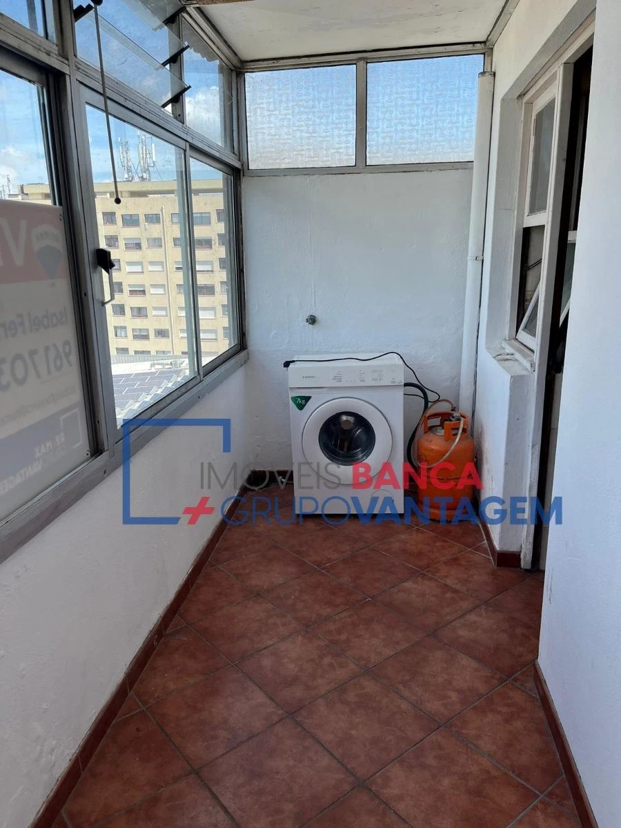 Apartamento T3 para Venda em Cedofeita, Santo Ildefonso, Sé, Miragaia, São Nicolau e Vitória Foto 7