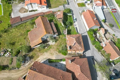 Moradia T3 para Venda em Nossa Senhora das Misericordias