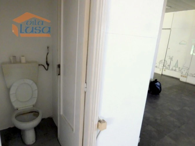 Negócio para Arrendamento em Cedofeita, Santo Ildefonso, Sé, Miragaia, São Nicolau e Vitória Foto 7