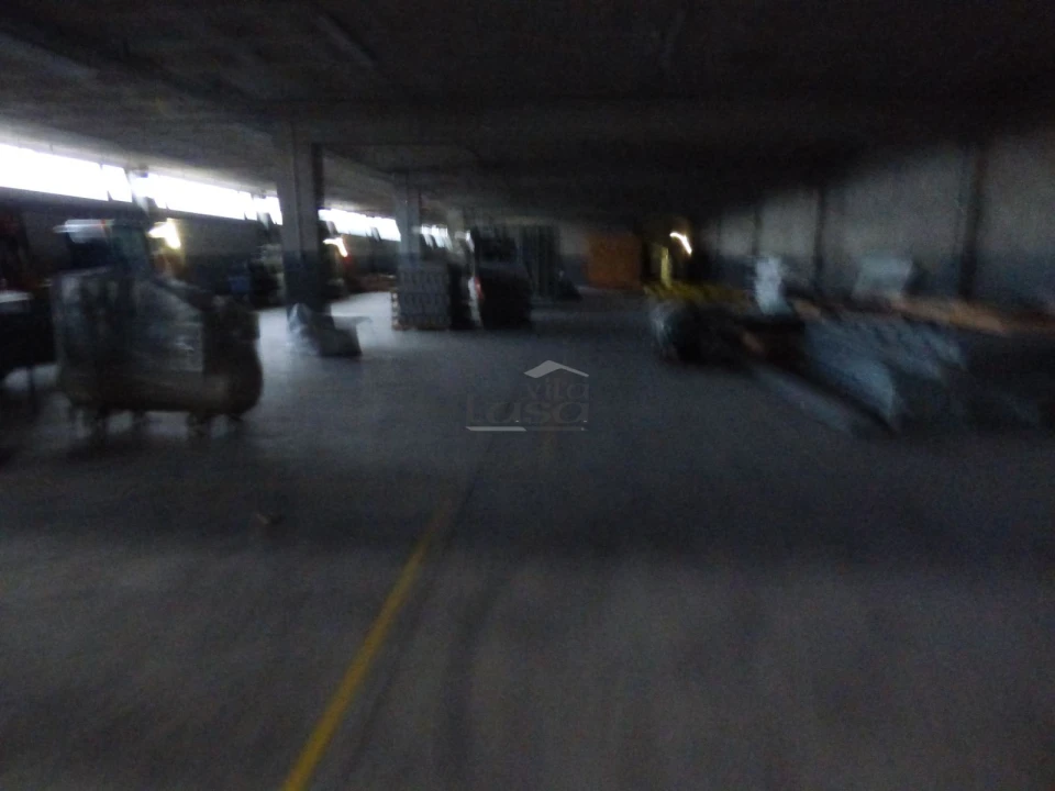 Armazém para Arrendamento em Avintes Foto 8