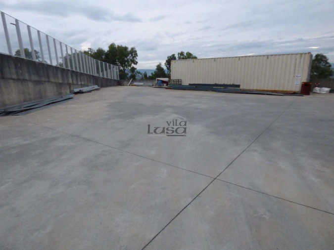 Armazém para Arrendamento em Avintes Foto 7