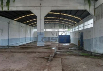 Armazém para Venda em Santa Maria de Lamas