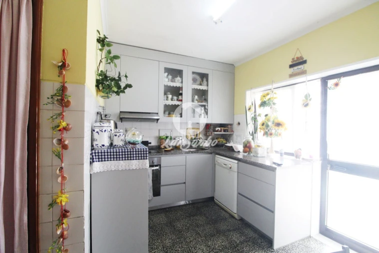 Apartamento T2 para Venda em Fânzeres e São Pedro da Cova Foto 9