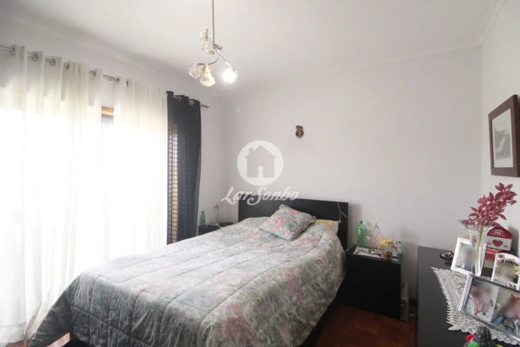 Apartamento T2 para Venda em Fânzeres e São Pedro da Cova Foto 13