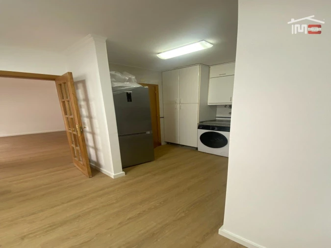 Apartamento T2 para Arrendamento em Corroios Foto 2