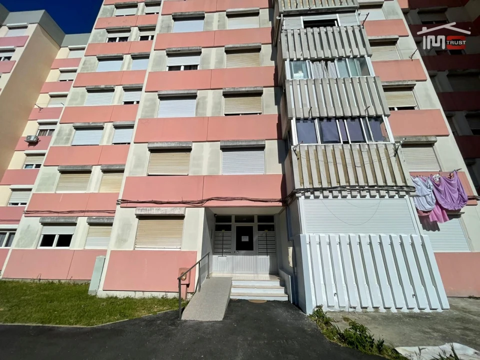 Apartamento T1 para Venda em Barreiro e Lavradio Foto 27