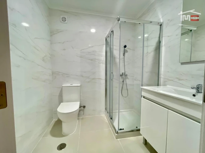 Apartamento T1 para Venda em Barreiro e Lavradio Foto 18