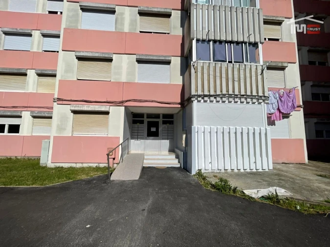 Apartamento T1 para Venda em Barreiro e Lavradio Foto 29