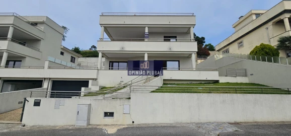 Moradia T3 para Venda em Gondomar (São Cosme), Valbom e Jovim