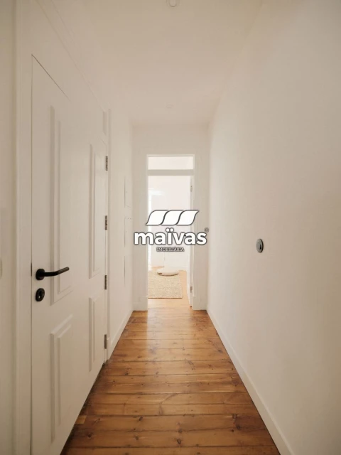 Apartamento T1 para Venda em Santa Maria Maior