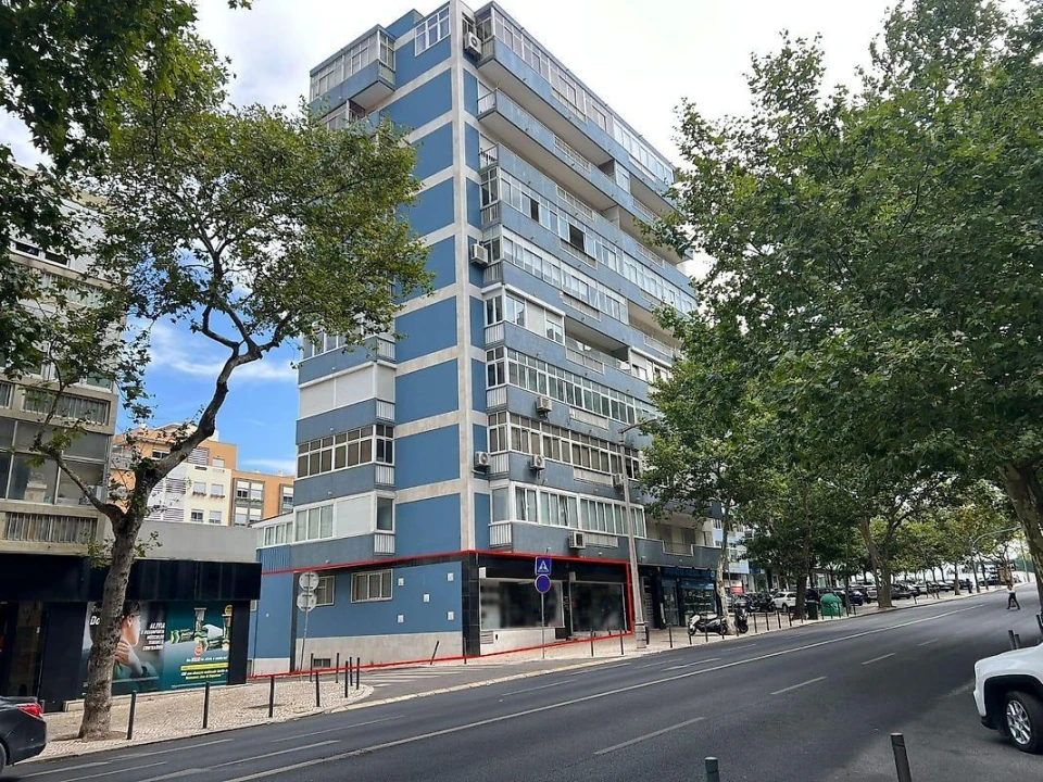 Loja para Venda em Alvalade Foto 1