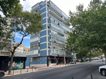 Loja para Venda em Alvalade