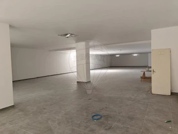 Loja para Venda em Alvalade