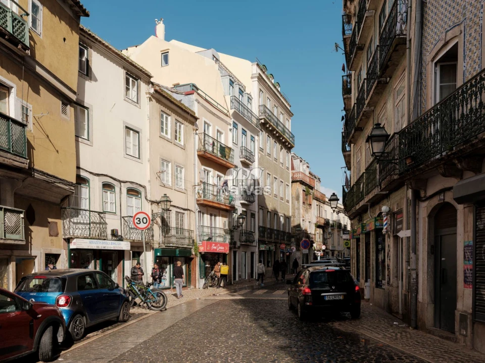Prédio para Venda em Santa Maria Maior Foto 32