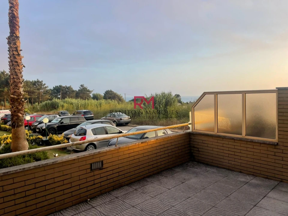 Apartamento T1 para Arrendamento em Canidelo Foto 9