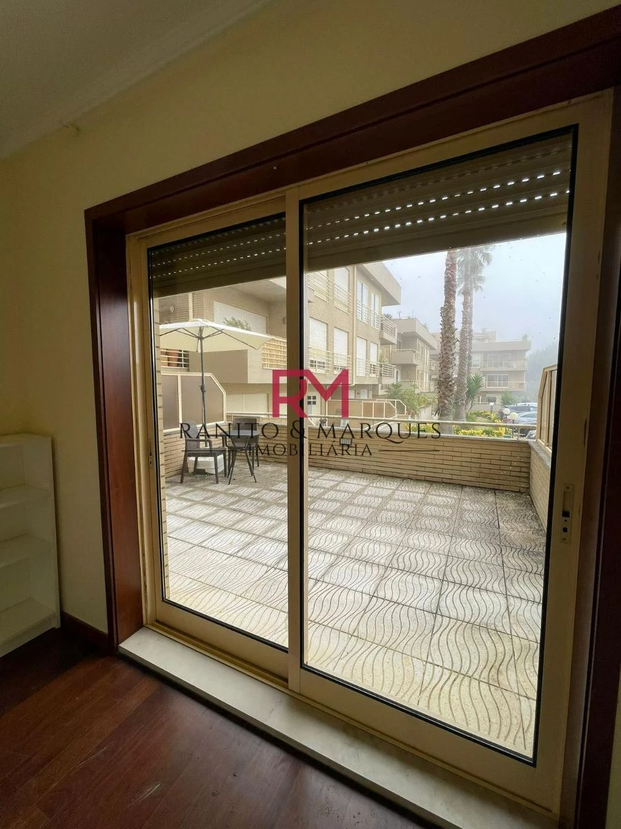 Apartamento T1 para Arrendamento em Canidelo Foto 7