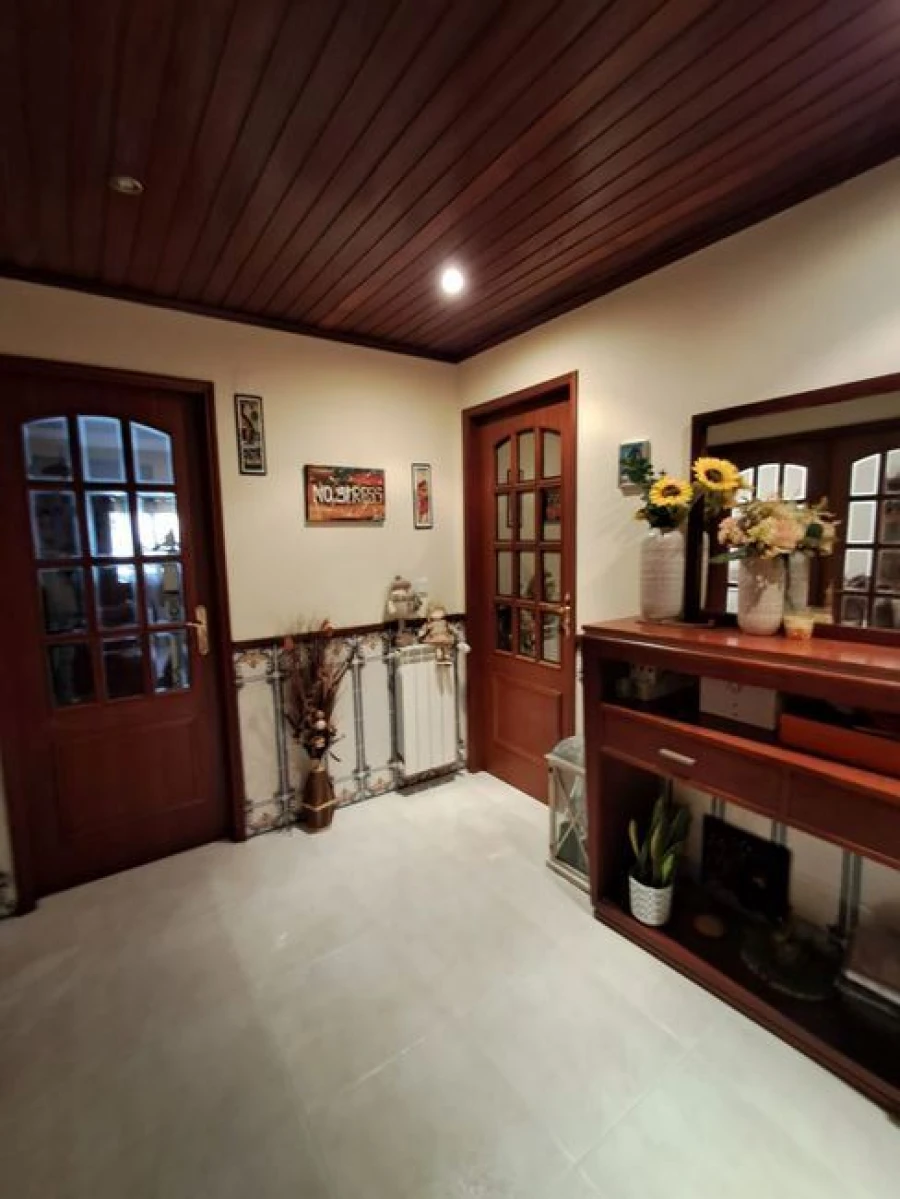 Apartamento T2 para Venda em Algueirão-Mem Martins Foto 2