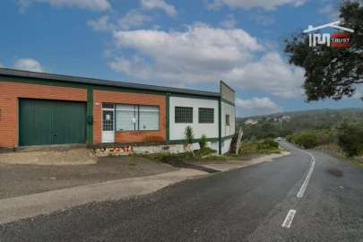 Armazém para Venda em Mira de Aire