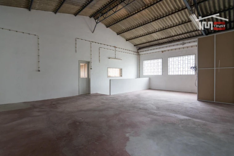 Armazém para Venda em Mira de Aire Foto 5