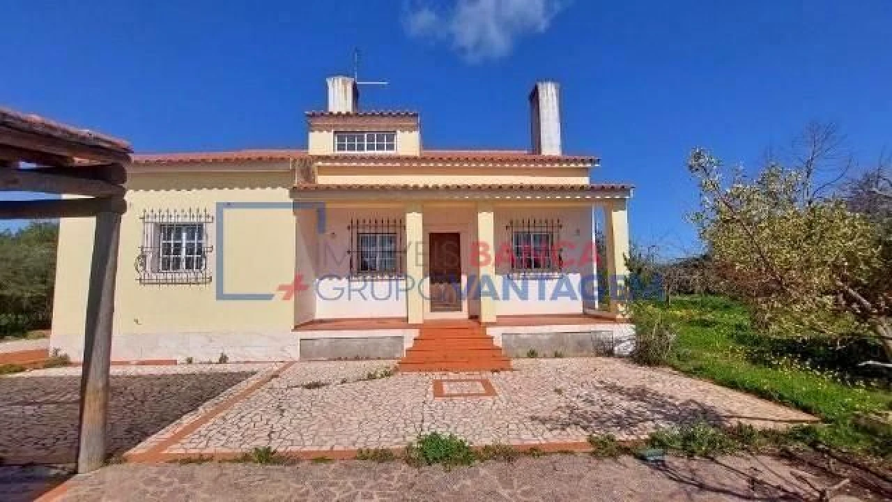 Moradia T4 para Venda em Borba (Matriz) Foto 1