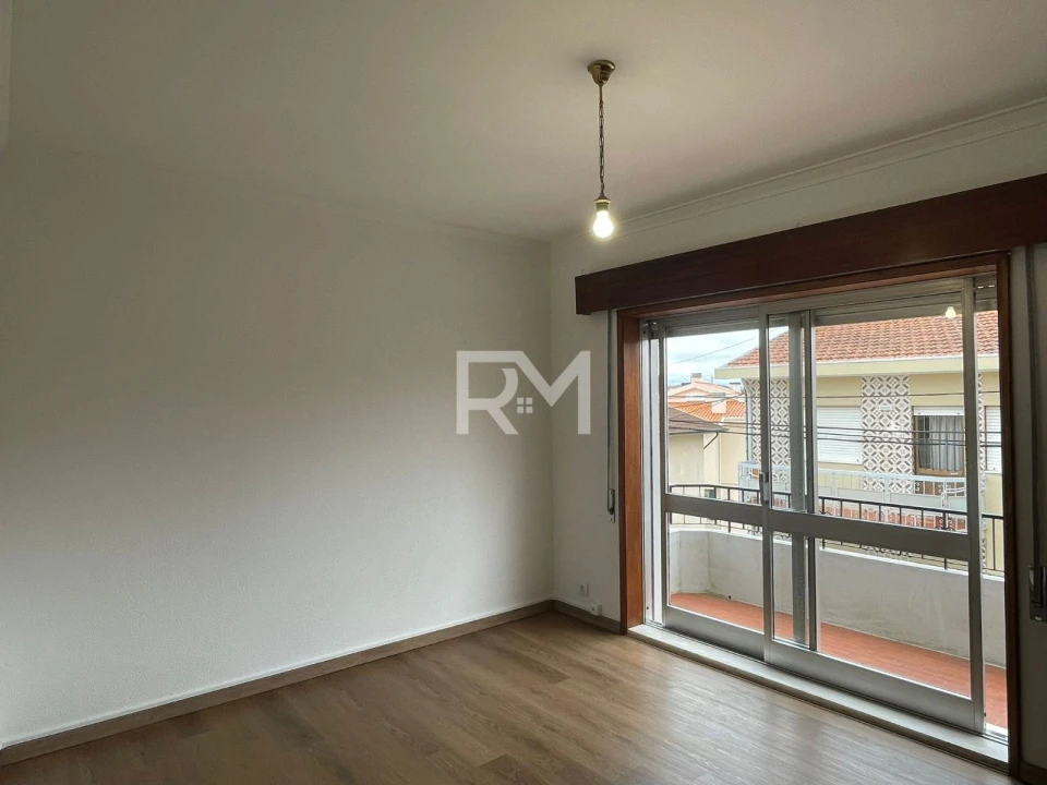 Apartamento T4 para Arrendamento em Ermesinde Foto 14