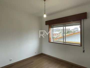 Apartamento T4 para Arrendamento em Ermesinde