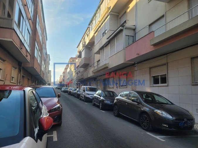 Apartamento T2 para Venda em Queluz e Belas Foto 20
