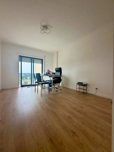 Apartamento T3 para Venda em Santa Maria, São Pedro e Matacães