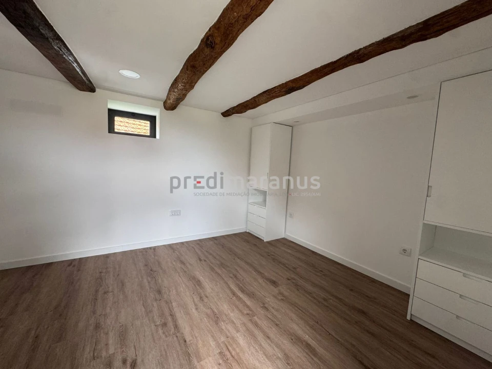 Moradia T2 para Venda em Bustelo, Carneiro e Carvalho de Rei Foto 8