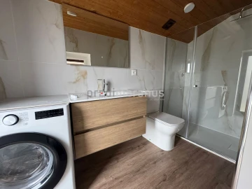 Moradia T2 para Venda em Bustelo, Carneiro e Carvalho de Rei