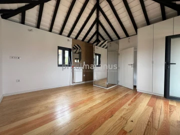 Moradia T2 para Venda em Bustelo, Carneiro e Carvalho de Rei