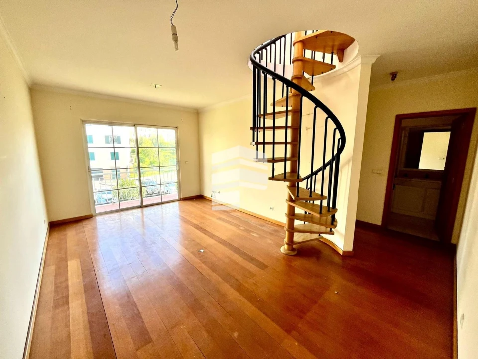 Apartamento T2 para Venda em Funchal (São Pedro) Foto 1
