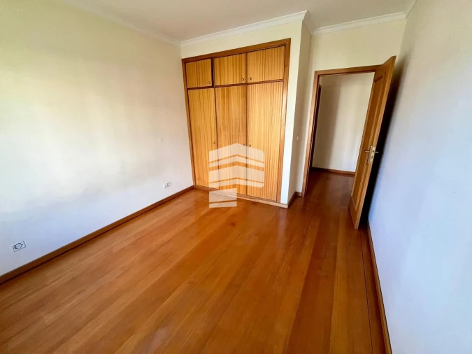 Apartamento T2 para Venda em Funchal (São Pedro) Foto 11