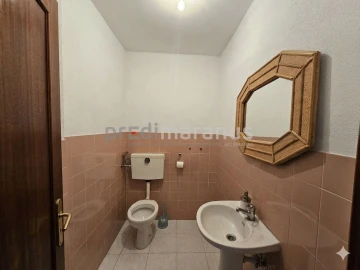 Armazém para Venda em Amarante (São Gonçalo), Madalena, Cepelos e Gatão