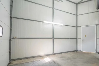 Armazém para Arrendamento em Melres e Medas